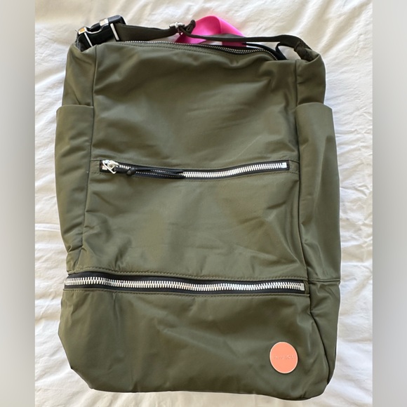 Shorty love boxer large backpack in army green - Picture 2 of 9